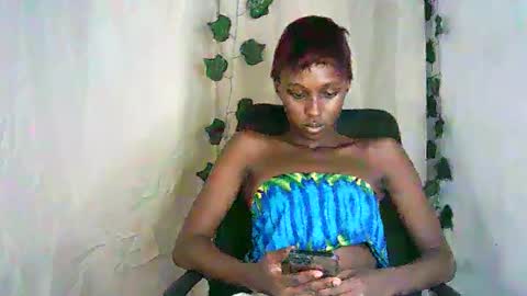 Smiles online show from 4, 2, 2025