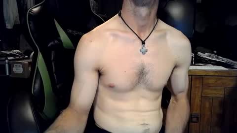 Snapshot of bchillin28 chatting on 21, 9, 2025 bchillin28 online show from 21, 9, 2025