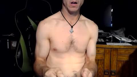 Snapshot of bchillin28 chatting on 22, 10, 2025 bchillin28 online show from 22, 10, 2025