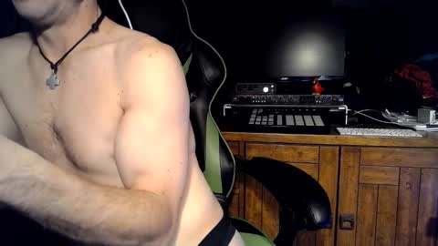 Snapshot of bchillin28 chatting on 14, 1, 2026 bchillin28 online show from 14, 1, 2026