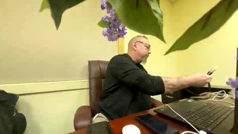 Snapshot of bdc007007 chatting on 19, 12, 2025 bdc007007 online show from 19, 12, 2025