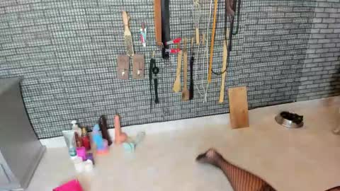 Meduza  online show from 9, 3, 2026