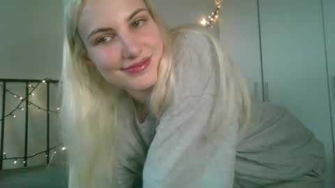 Snapshot of bea_trix77 chatting on 13, 1, 2025 Yours sweet Bea 3 online show from 13, 1, 2025