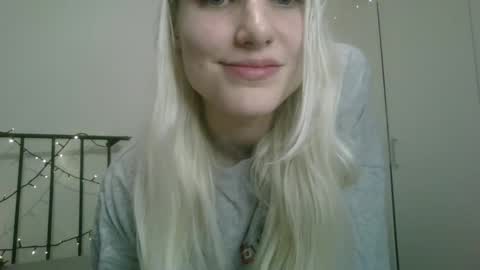 Snapshot of bea_trix77 chatting on 13, 1, 2025 Yours sweet Bea 3 online show from 13, 1, 2025