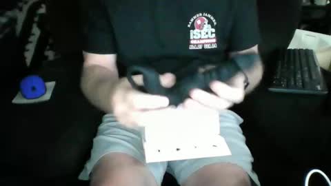 Snapshot of beachguy38 chatting on 18, 10, 2025 beachguy38 online show from 18, 10, 2025