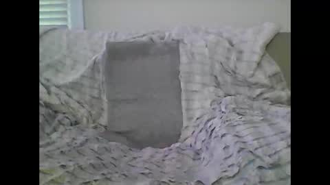 BeachyMILF online show from 2, 12, 2025