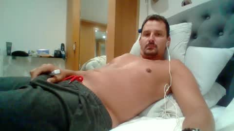 bearboudior online show from 12, 6, 2026