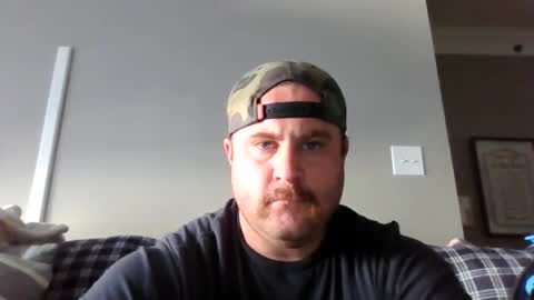 Snapshot of bearded4urpleasure chatting on 17, 10, 2025 bearded4urpleasure online show from 17, 10, 2025