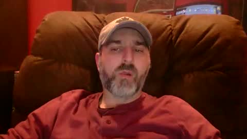 Snapshot of beardedambition chatting on 22, 4, 2026 beardedambition online show from 22, 4, 2026