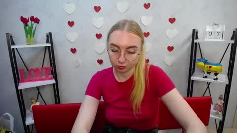 BeatriceFlyy online show from 7, 12, 2024
