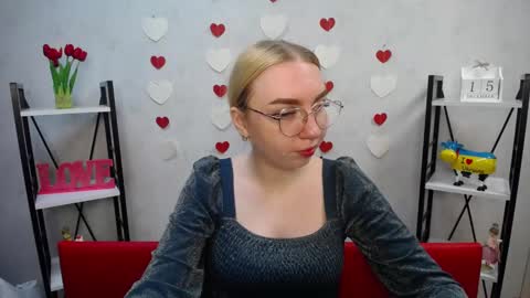 BeatriceFlyy online show from 15, 12, 2024