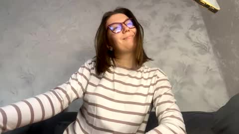 Snapshot of beatricetender chatting on 17, 11, 2025 BeatriceTender online show from 17, 11, 2025