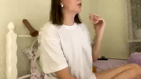 Snapshot of beatricetender chatting on 23, 11, 2025 BeatriceTender online show from 23, 11, 2025