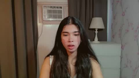 TRIXIE online show from 8, 4, 2026