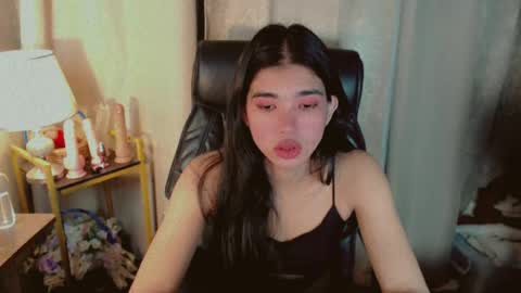 Snapshot of beautifultrixie chatting on 17, 6, 2026 TRIXIE online show from 17, 6, 2026