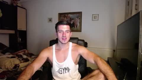 Snapshot of beauty_hard_beast chatting on 7, 10, 2025 Mia and Jake online show from 7, 10, 2025