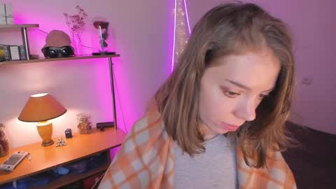 Snapshot of beautyeliise chatting on 3, 12, 2024 Eliise online show from 3, 12, 2024