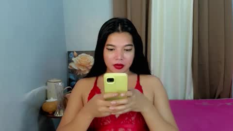 Snapshot of beautyqueens_cum chatting on 13, 2, 2026 beautyqueens_cum online show from 13, 2, 2026