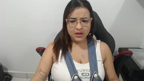 Snapshot of beautyykarol chatting on 1, 5, 2026 beautyykarol online show from 1, 5, 2026