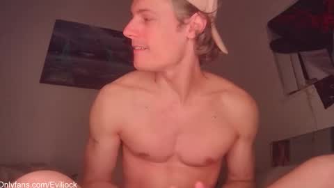 Snapshot of bebexxxdust chatting on 16, 3, 2026 bebe dust online show from 16, 3, 2026