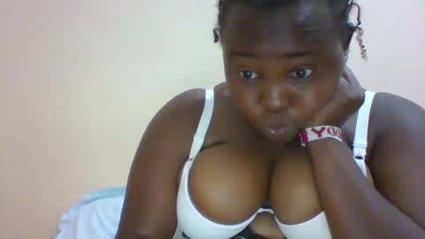 Snapshot of bebswee21 chatting on 18, 1, 2026 bebswee21 online show from 18, 1, 2026