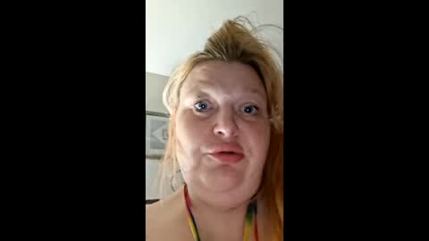 Snapshot of beccadream420 chatting on 27, 5, 2026 beccadream420 online show from 27, 5, 2026