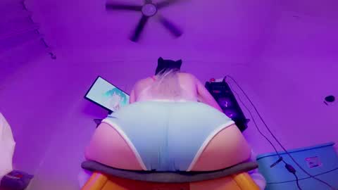Snapshot of beccagirldick chatting on 2, 7, 2026 Becca online show from 2, 7, 2026