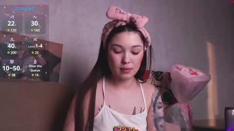 Snapshot of beccahert chatting on 23, 2, 2025 BeccaHert online show from 23, 2, 2025