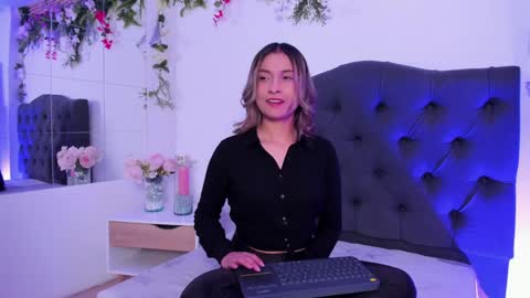 Snapshot of beccamilanni chatting on 30, 1, 2025 beccamilanni online show from 30, 1, 2025