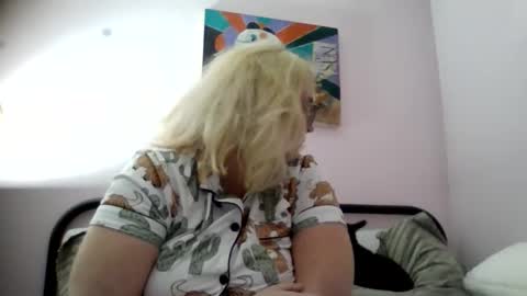 Snapshot of bedbandits chatting on 8, 9, 2025 Bedbandits69 online show from 8, 9, 2025