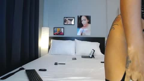 Bee if you ever see the girl who can take 12 inch all the way inside the ass try me online show from 25, 11, 2025