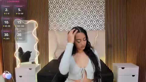 BELLA online show from 12, 11, 2025