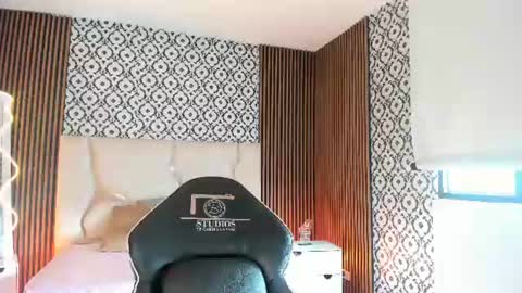 Snapshot of beella_tay1 chatting on 23, 6, 2026 BELLA online show from 23, 6, 2026