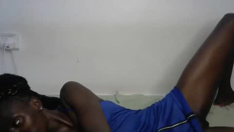 Snapshot of beib_love chatting on 16, 12, 2024 beib_love online show from 16, 12, 2024