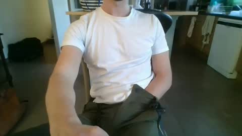 Snapshot of bel7ebite chatting on 15, 1, 2025 bel7ebite online show from 15, 1, 2025