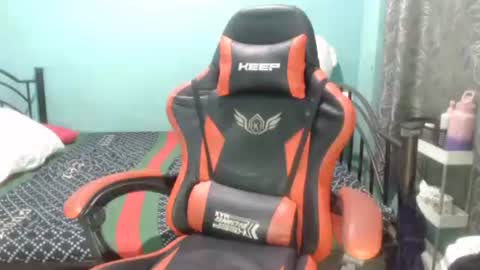 Snapshot of belalicious chatting on 13, 11, 2025 Tezza online show from 13, 11, 2025