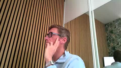 Snapshot of belami_france chatting on 29, 9, 2025 SexFriendFrance online show from 29, 9, 2025