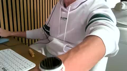 Snapshot of belami_france chatting on 8, 10, 2025 SexFriendFrance online show from 8, 10, 2025