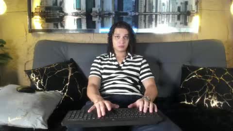 independent model online show from 16, 5, 2026
