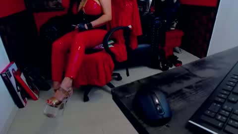 BelatrixDomme online show from 6, 3, 2025