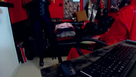 Snapshot of belatrixdomme chatting on 10, 7, 2026 BelatrixDomme online show from 10, 7, 2026