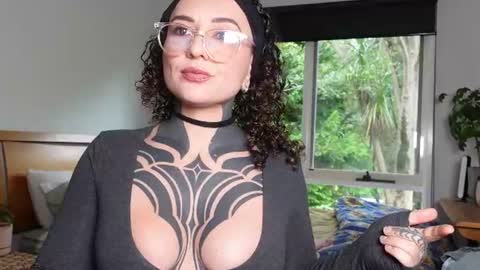 Snapshot of belen_osqura chatting on 13, 7, 2026 Alt Aussie online show from 13, 7, 2026