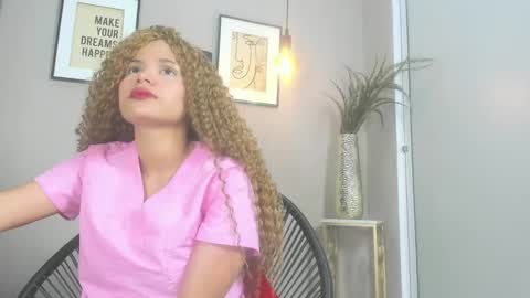 Snapshot of belinda_hills chatting on 14, 1, 2025 belinda online show from 14, 1, 2025