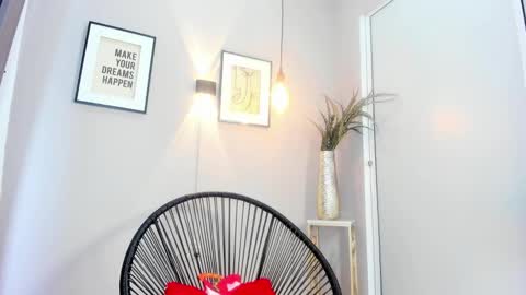 Snapshot of belinda_hills chatting on 17, 1, 2025 belinda online show from 17, 1, 2025