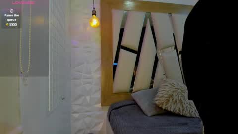 Bella online show from 20, 12, 2024