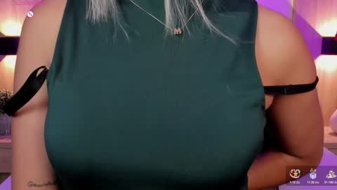 Bella cam online show from 11, 11, 2025