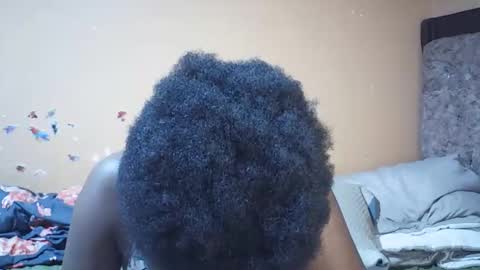 Snapshot of bella307697 chatting on 24, 11, 2025 Bella online show from 24, 11, 2025