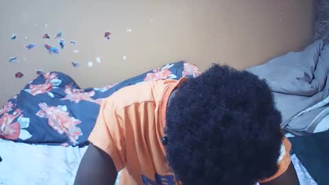 Snapshot of bella307697 chatting on 27, 11, 2025 Bella online show from 27, 11, 2025