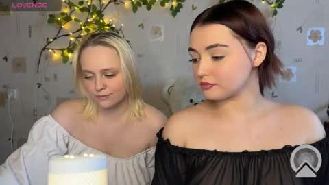 Snapshot of bella_and_alice chatting on 8, 5, 2026 bella_and_alice online show from 8, 5, 2026