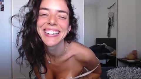 Bella online show from 14, 2, 2026